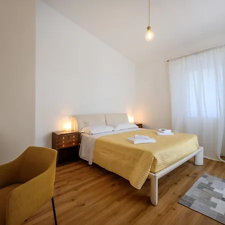 Elieli Apartment *